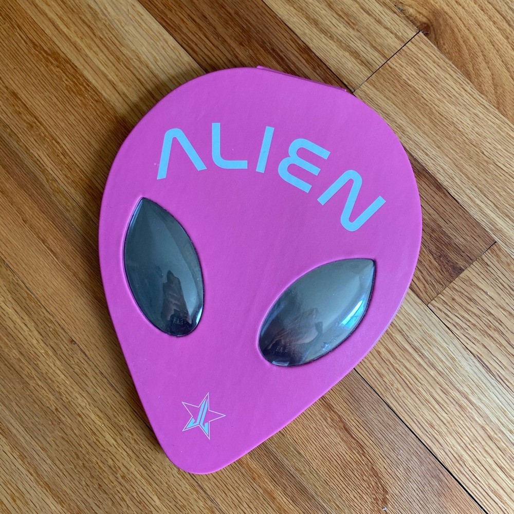 Jeffree Star Alien Palette - Gently Used